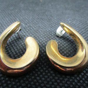 Vintage Avon Goldtone Rounded Hook Earrings